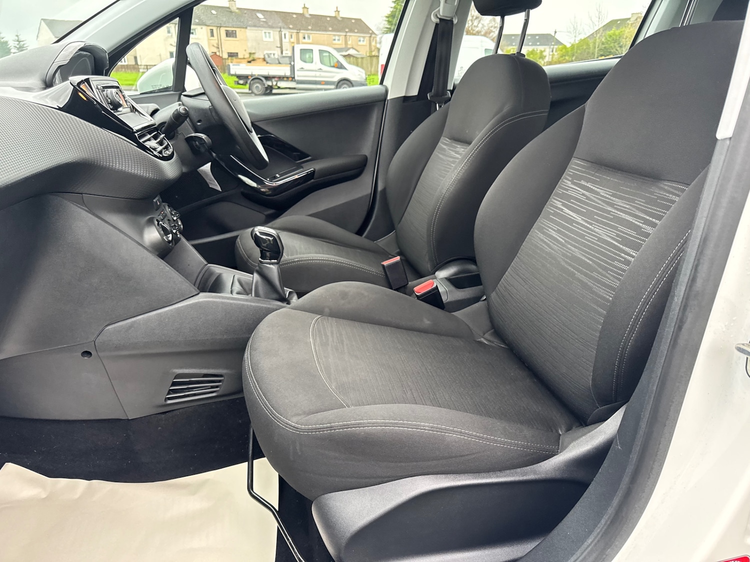 Used Peugeot 208 2015 for sale - 76488466: Photo 16