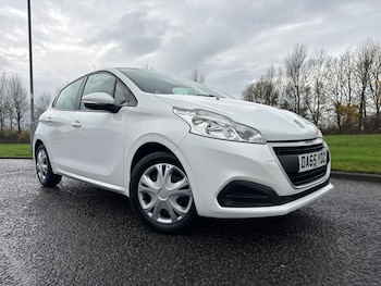 Used Peugeot 208 2015 for sale - 76488466: Photo