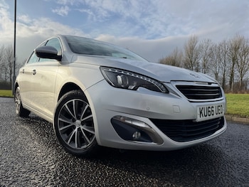 Used Peugeot 308 2016 for sale - 77311395: Photo
