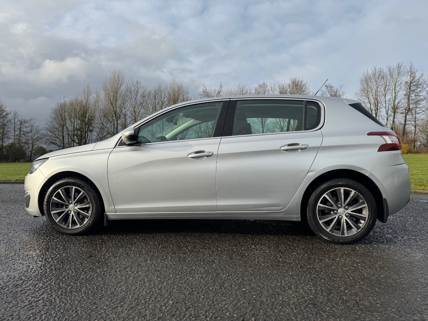 Used Peugeot 308 2016 for sale - 77311395: Photo 4