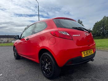 Used Mazda Mazda2 2011 for sale - 75674212: Photo