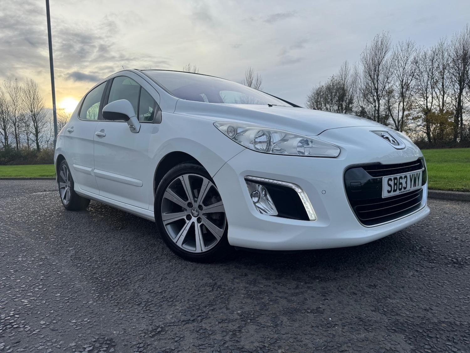 Used Peugeot 308 2013 for sale - 76466128: Photo 1