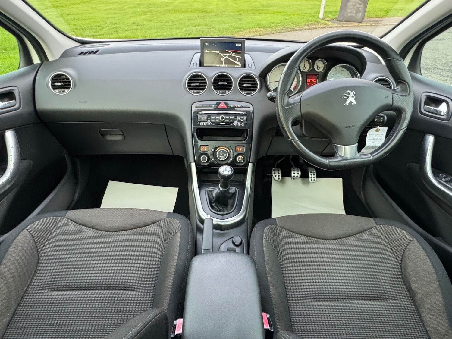 Used Peugeot 308 2013 for sale - 76466128: Photo 17