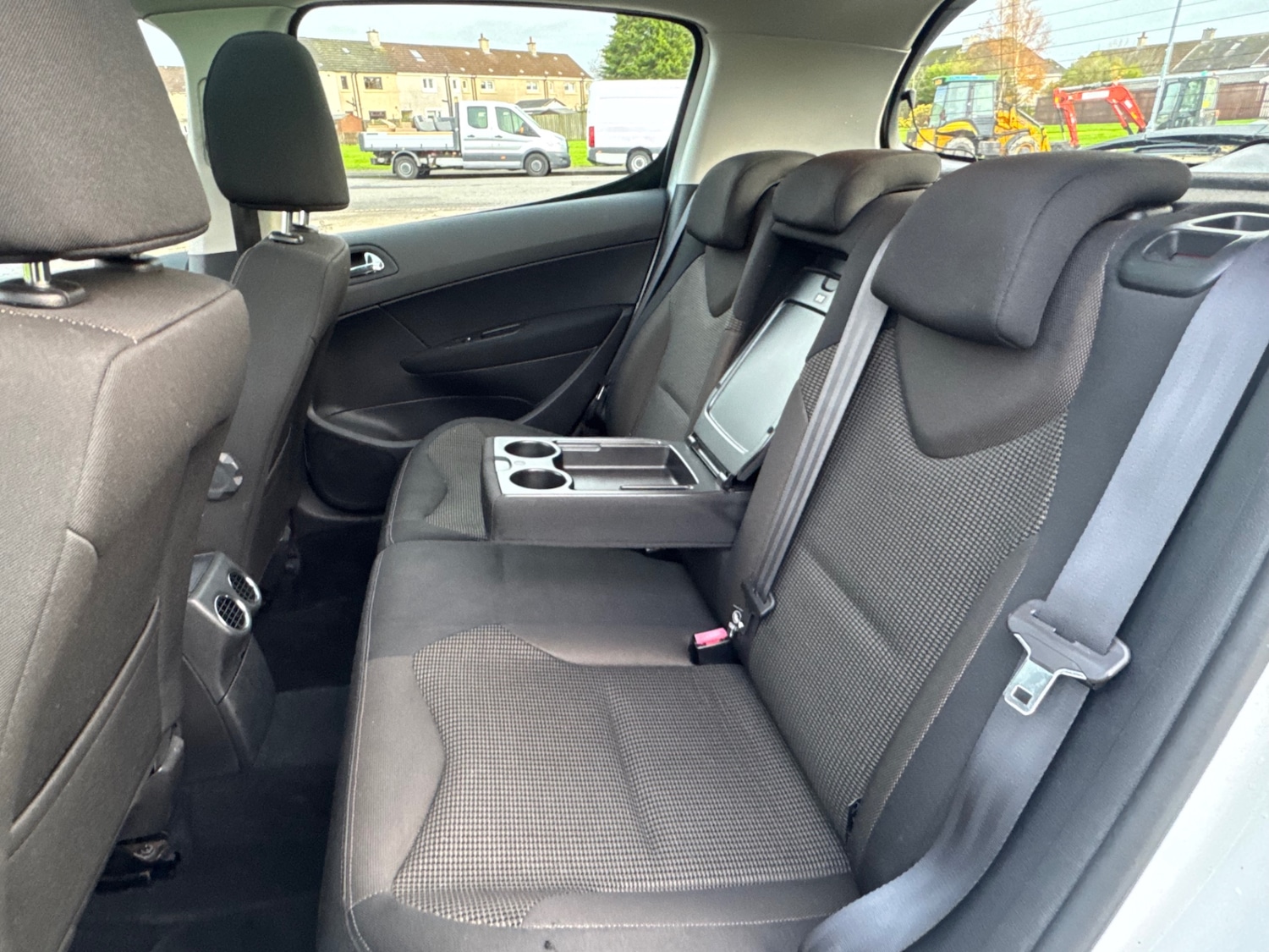 Used Peugeot 308 2013 for sale - 76466128: Photo 18