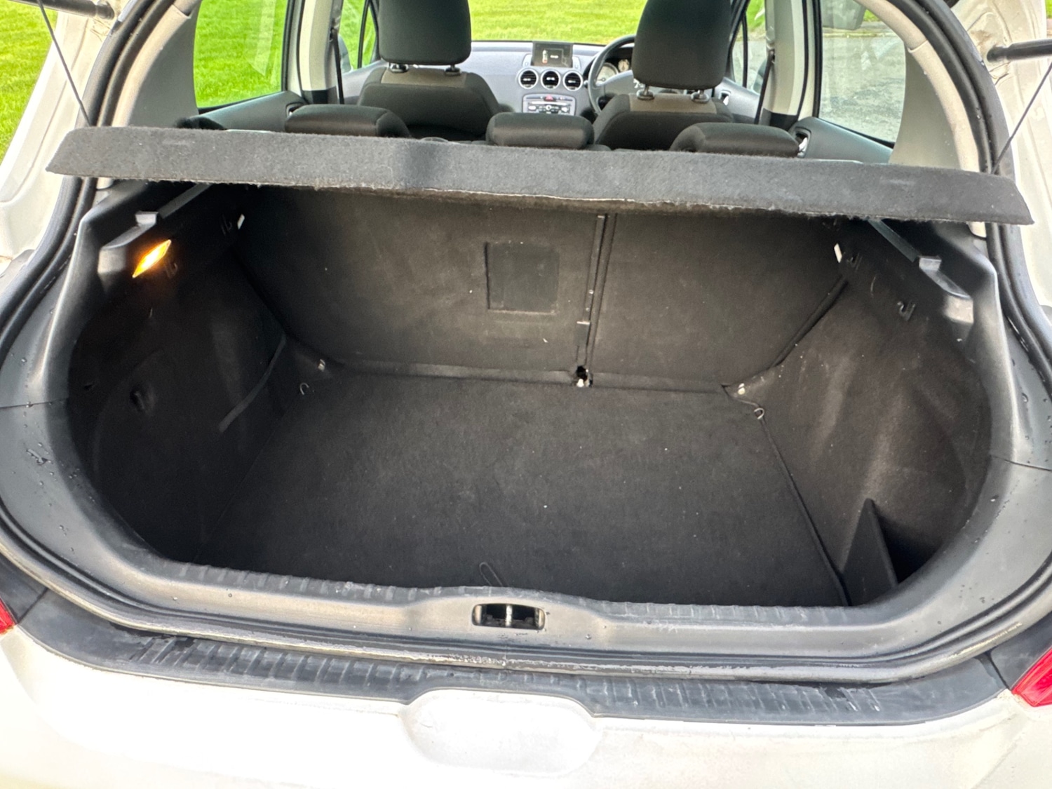 Used Peugeot 308 2013 for sale - 76466128: Photo 29