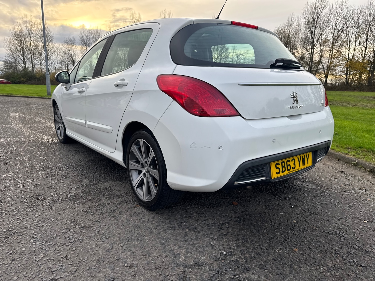 Used Peugeot 308 2013 for sale - 76466128: Photo 6