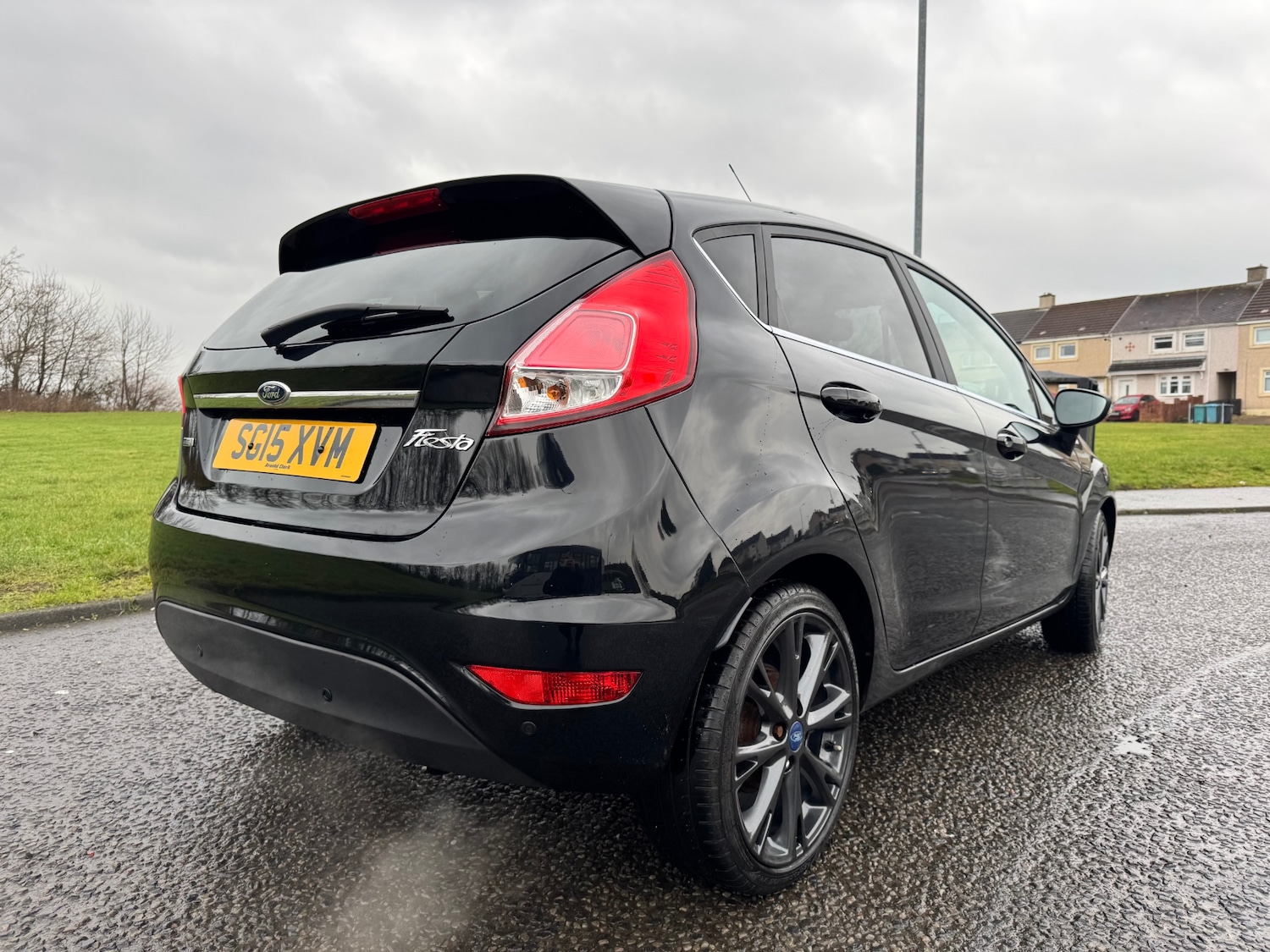 Used Ford Fiesta 2015 for sale - 77283867: Photo 2