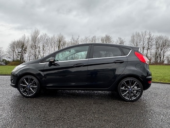 Used Ford Fiesta 2015 for sale - 77283867: Photo