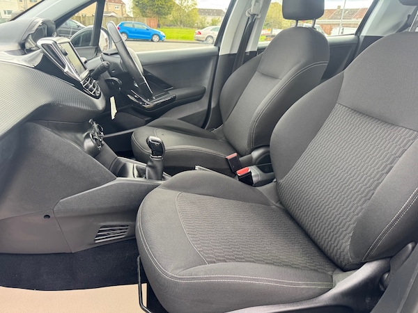 Used Peugeot 208 2018 for sale - 74421998: Photo 11