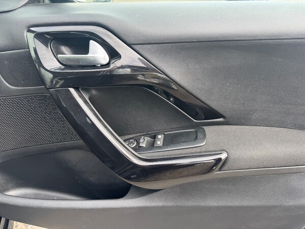 Used Peugeot 208 2018 for sale - 74421998: Photo 15