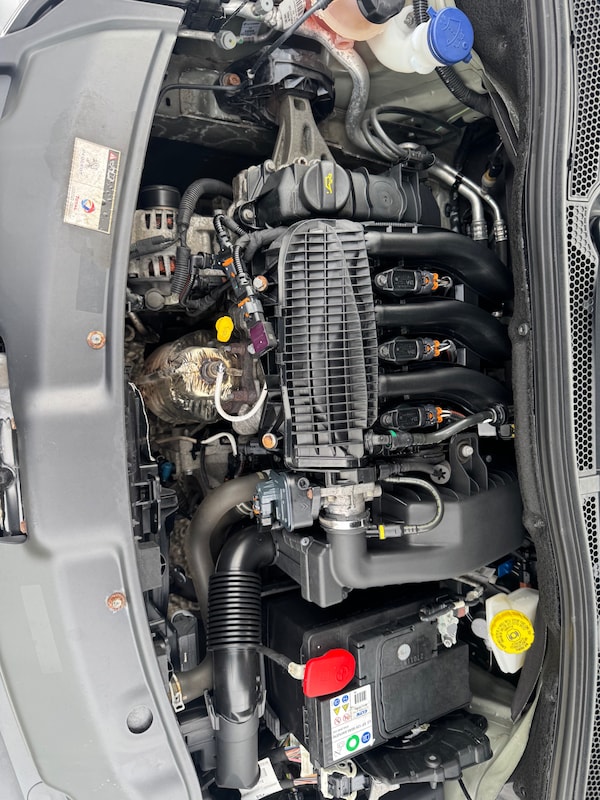 Used Peugeot 208 2018 for sale - 74421998: Photo 25