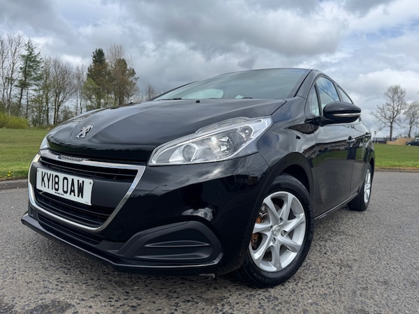 Used Peugeot 208 2018 for sale - 74421998: Photo 2