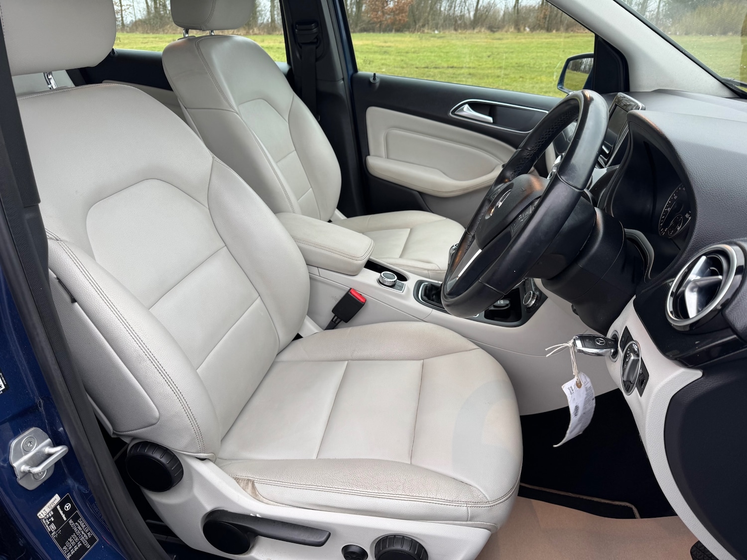 Used Mercedes-Benz B Class 2012 for sale - 76455151: Photo 10