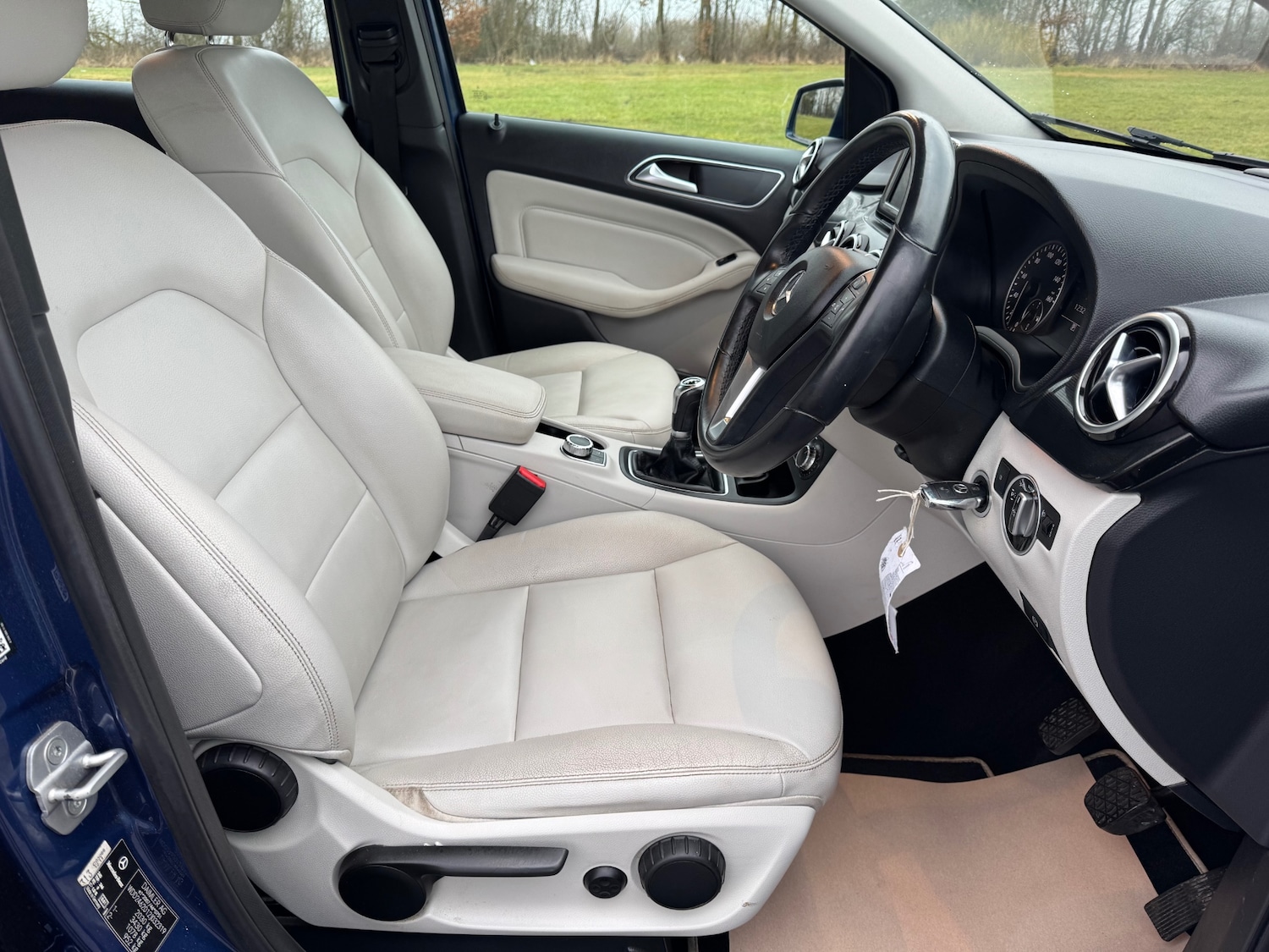 Used Mercedes-Benz B Class 2012 for sale - 76455151: Photo 12