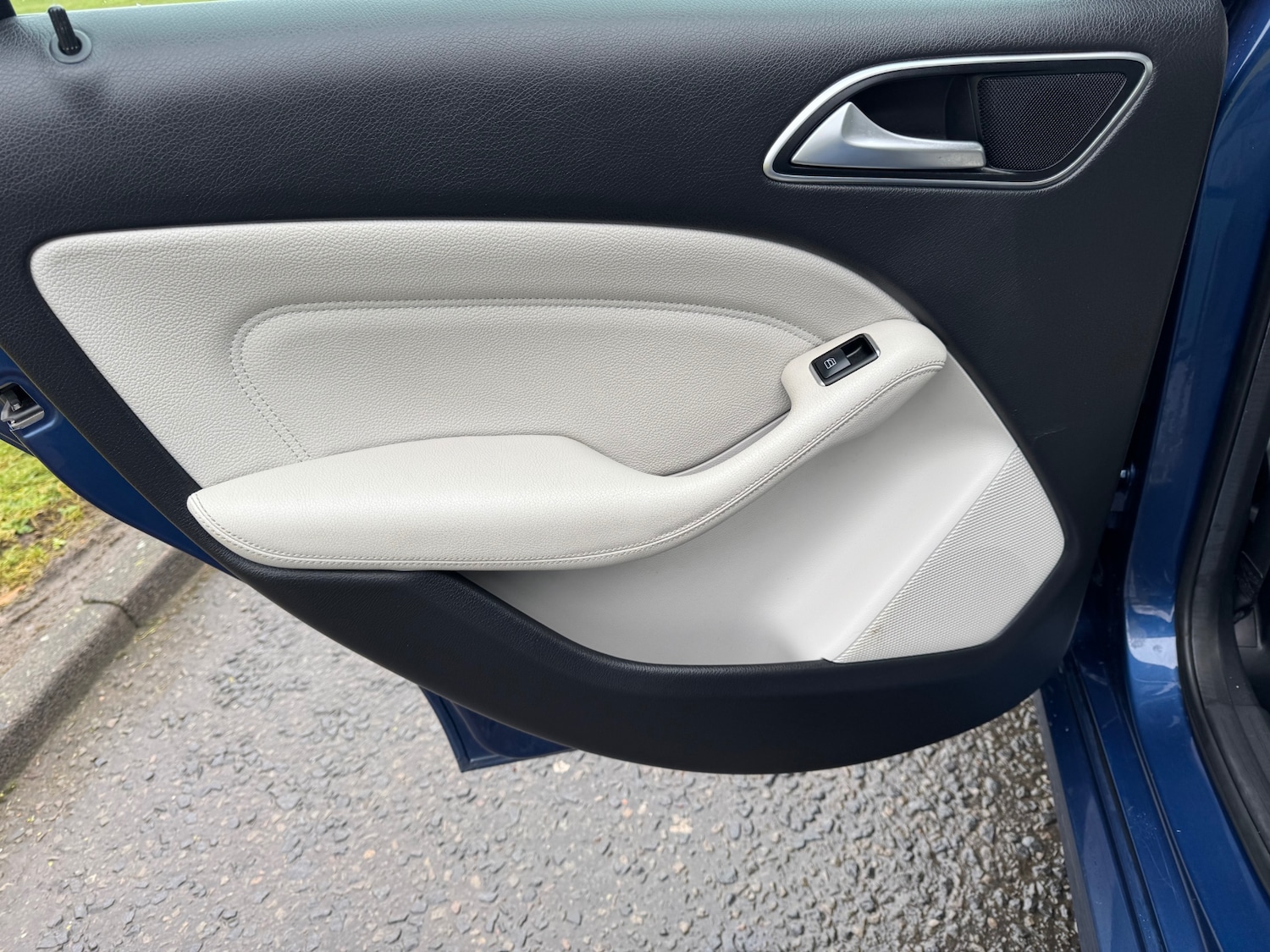 Used Mercedes-Benz B Class 2012 for sale - 76455151: Photo 24