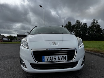 Used Peugeot 5008 2015 for sale - 79320908: Photo