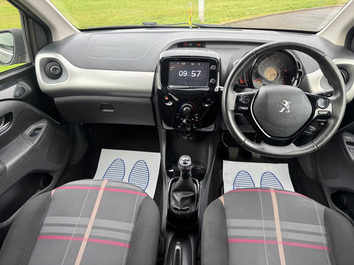 Used Peugeot 108 2015 for sale - 77996987: Photo 12