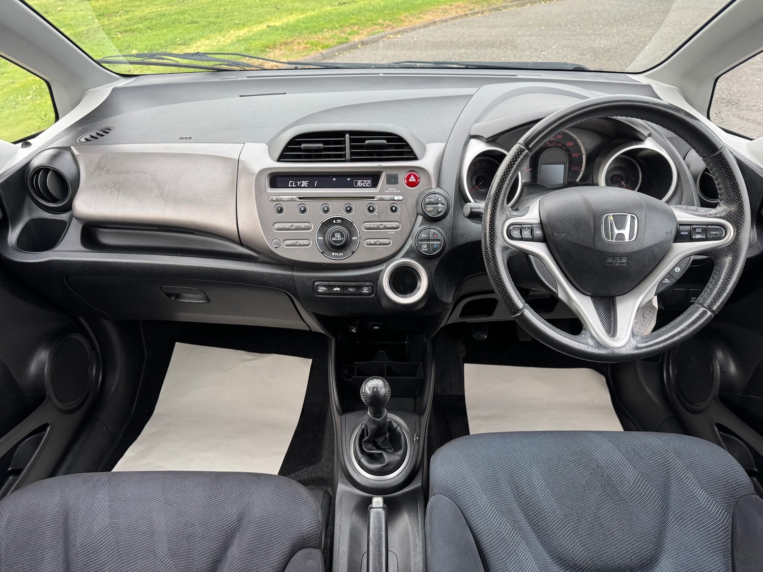 Used Honda Jazz 2010 for sale - 76173836: Photo 16