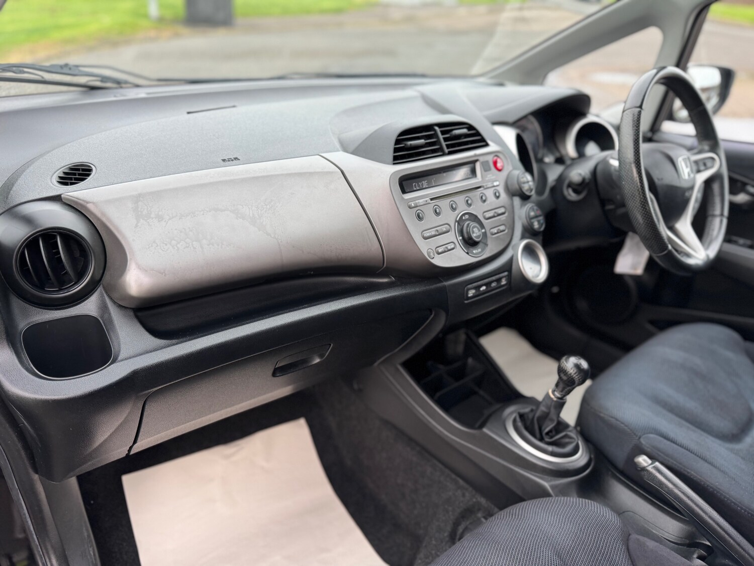 Used Honda Jazz 2010 for sale - 76173836: Photo 17