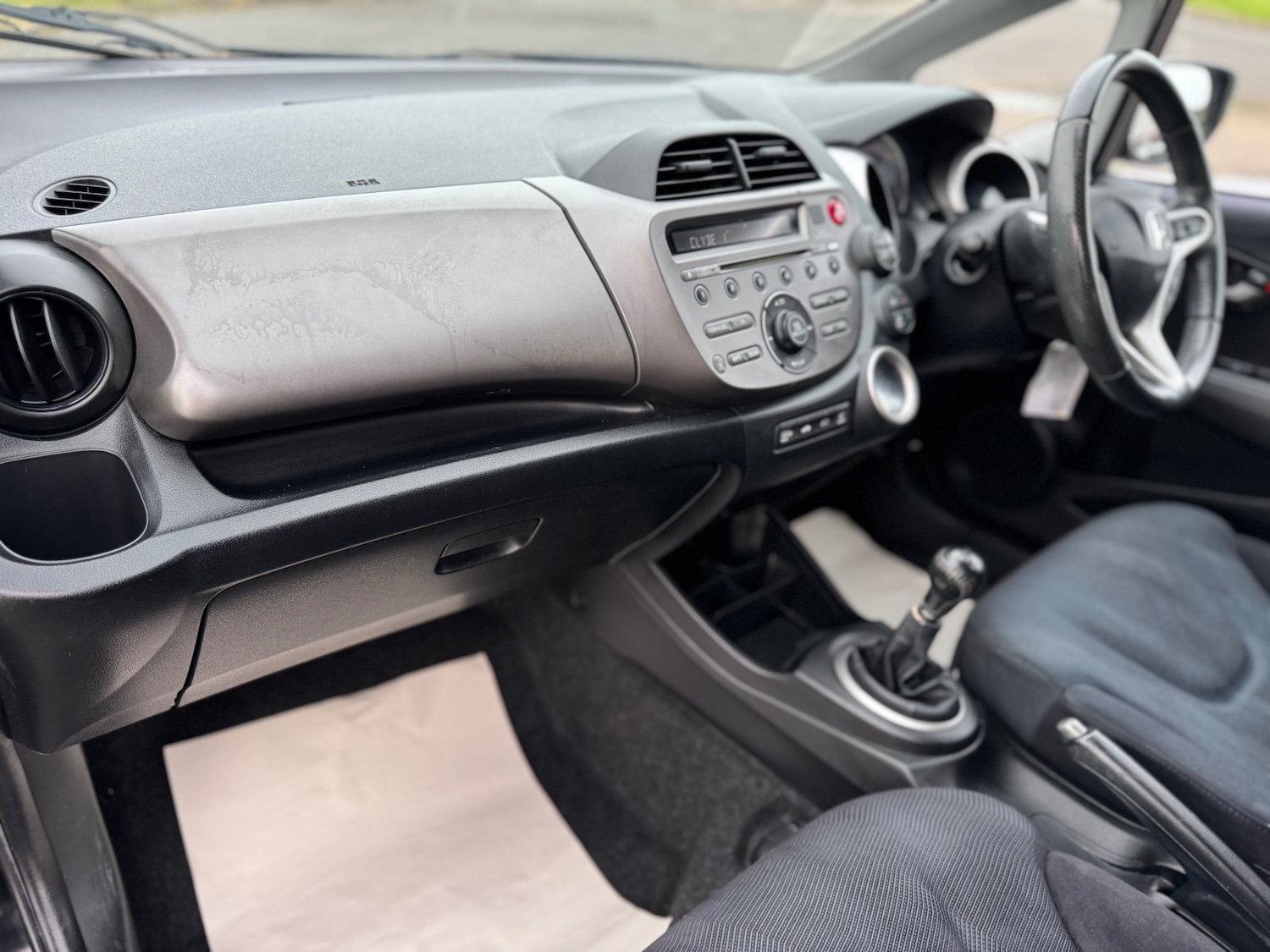 Used Honda Jazz 2010 for sale - 76173836: Photo 18