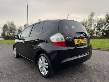Used Honda Jazz 2010 for sale - 76173836: Photo