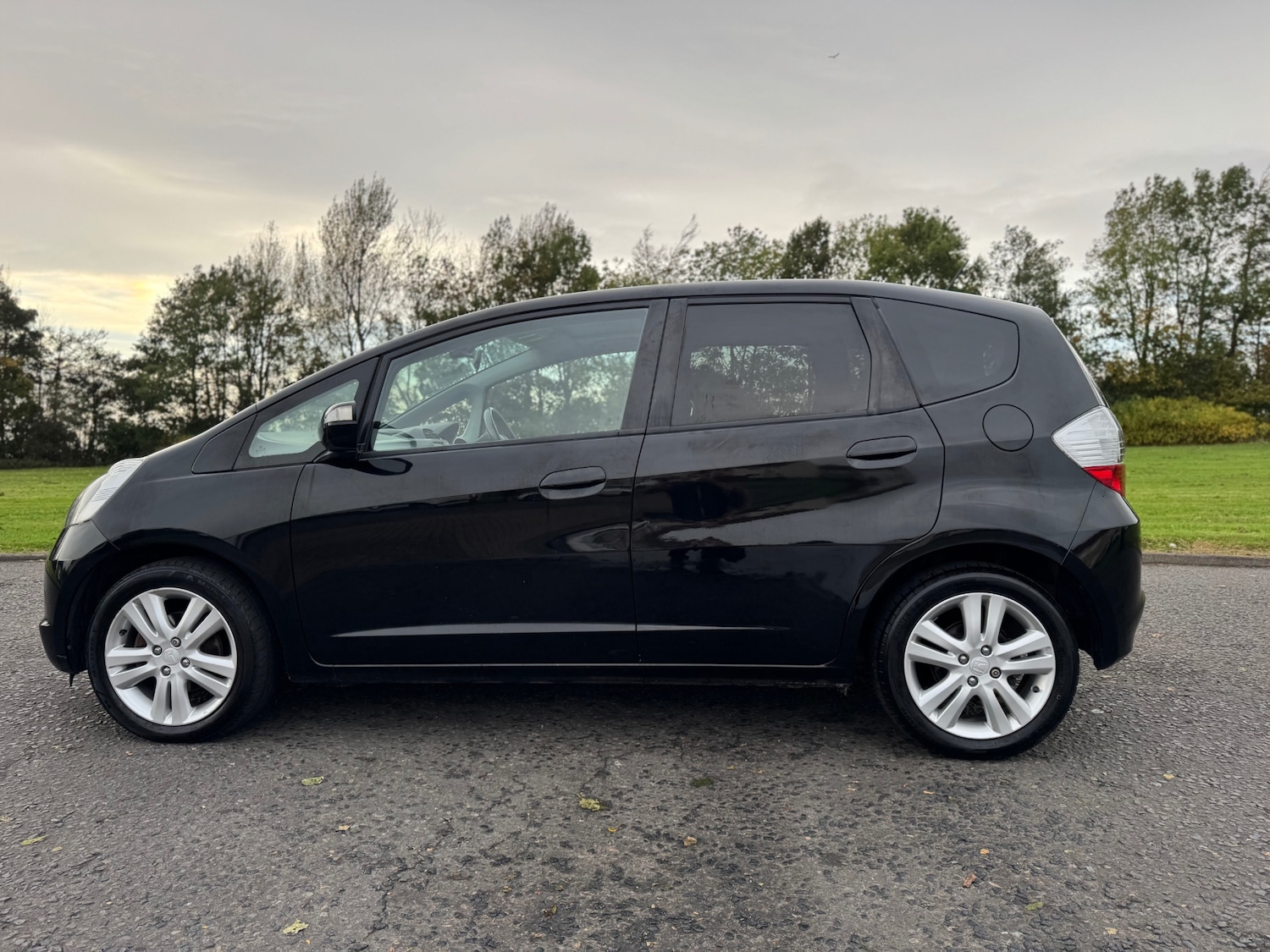 Used Honda Jazz 2010 for sale - 76173836: Photo 5
