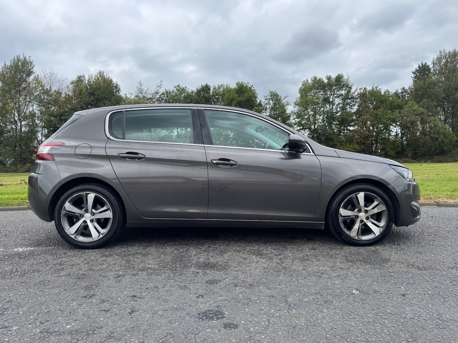 Used Peugeot 308 2014 for sale - 76058013: Photo 3