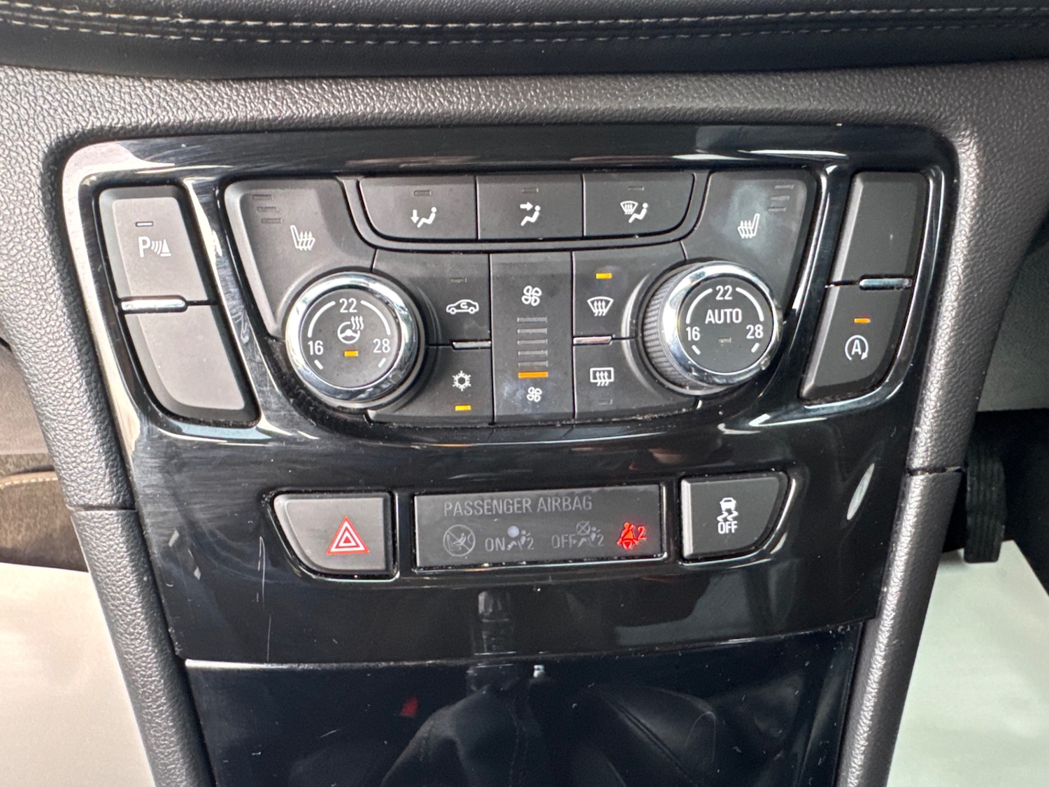 Used Vauxhall Mokka X 2018 for sale - 76464507: Photo 9