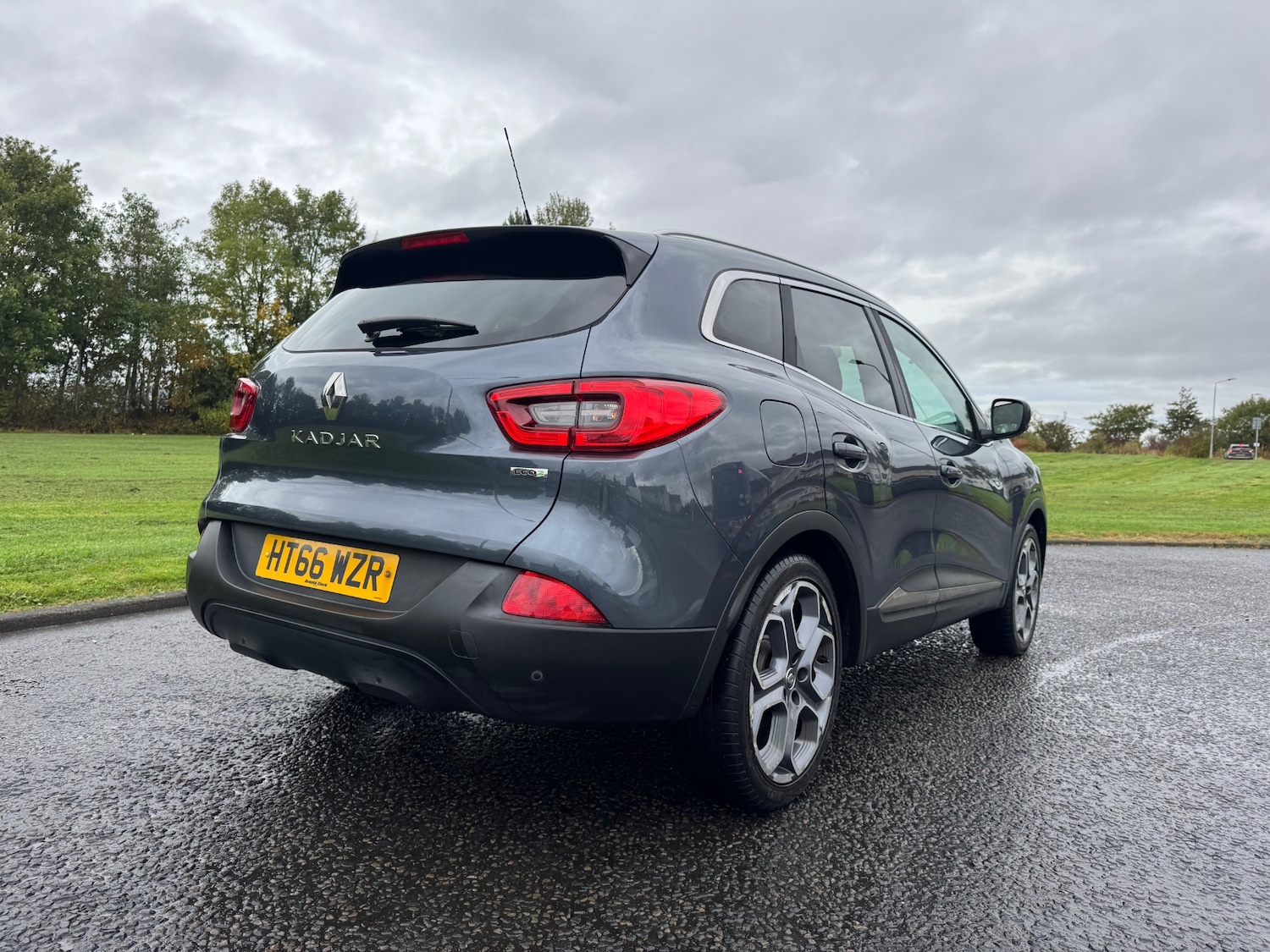 Used Renault Kadjar 2017 for sale - 76156874: Photo 2