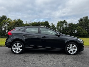 Used Volvo V40 2014 for sale - 79627880: Photo