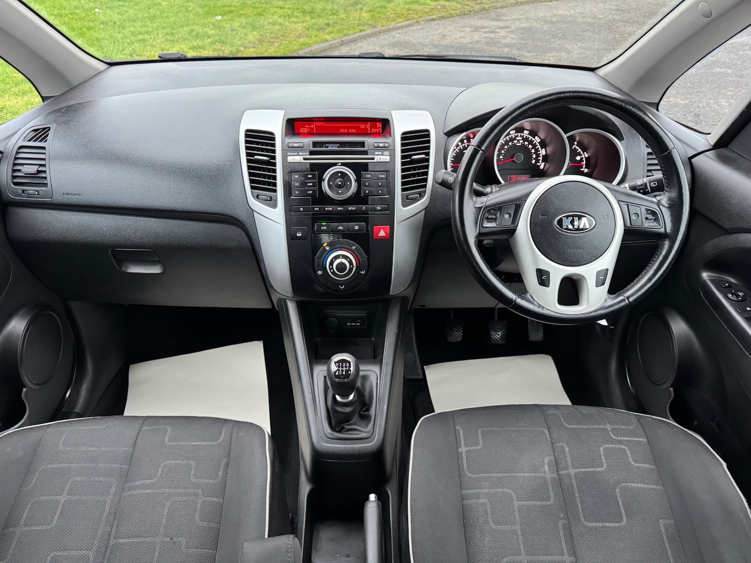 Used Kia Venga 2014 for sale - 76832877: Photo 11