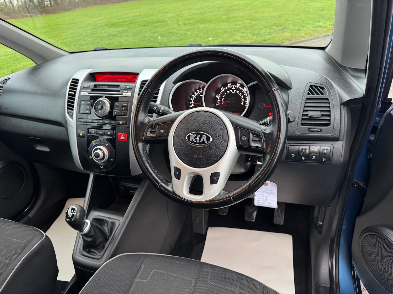 Used Kia Venga 2014 for sale - 76832877: Photo 9