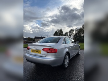 Used Audi A4 2010 for sale - 75946922: Photo