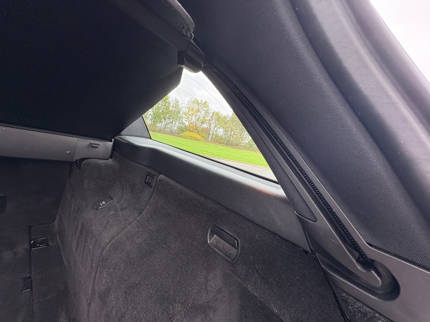 Used Mercedes-Benz E Class 2012 for sale - 76983968: Photo 23