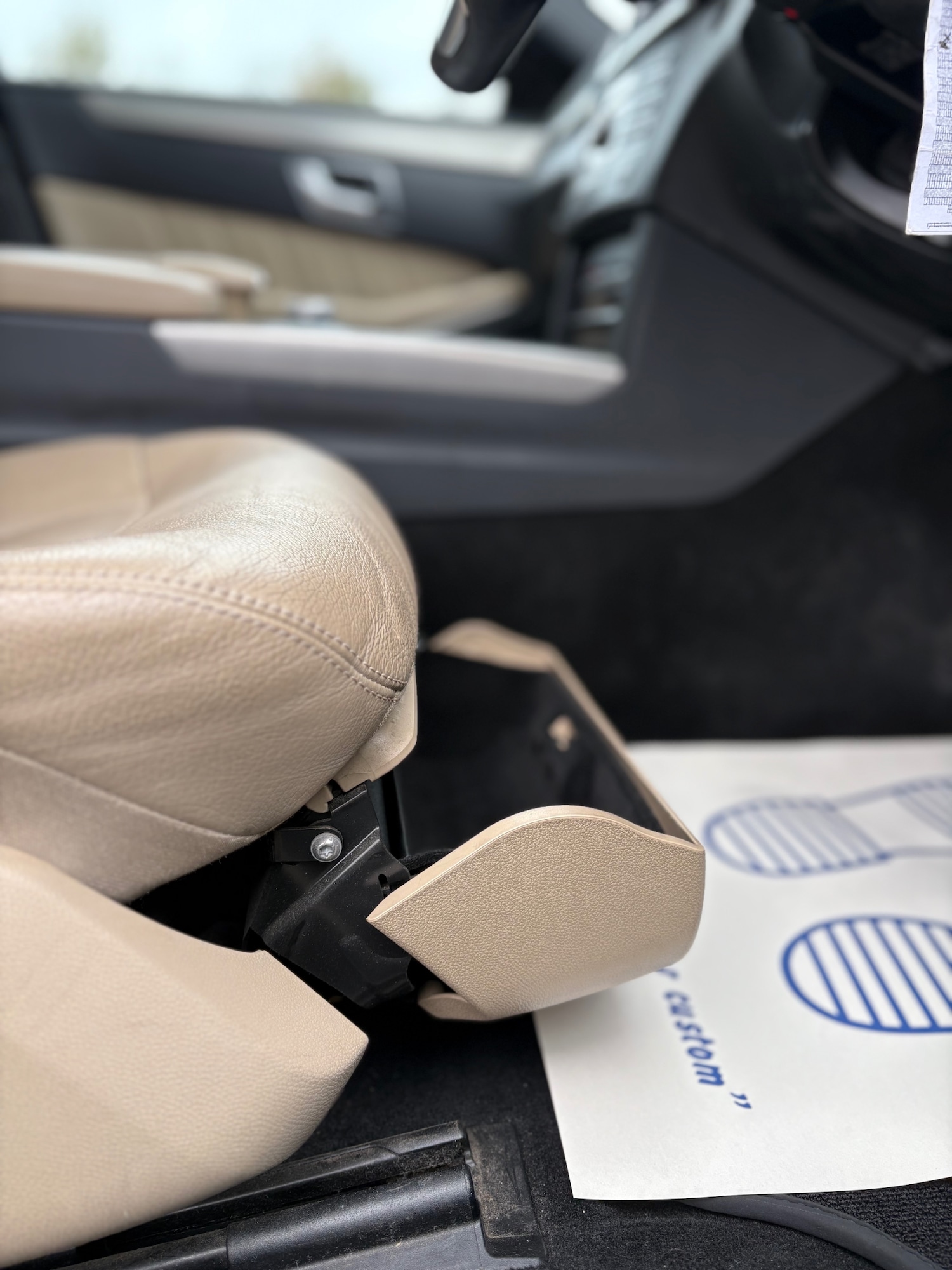 Used Mercedes-Benz E Class 2012 for sale - 76983968: Photo 34