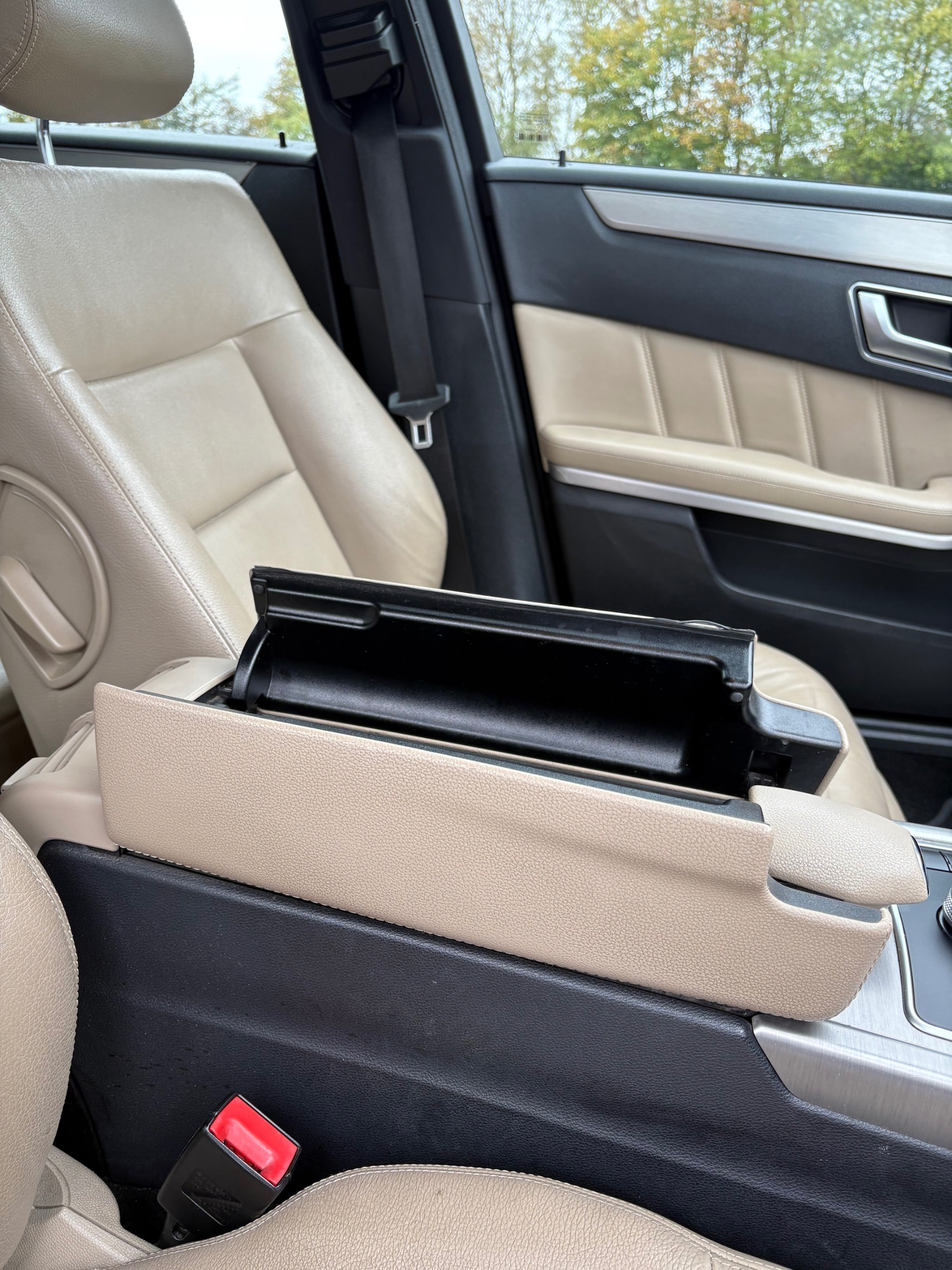 Used Mercedes-Benz E Class 2012 for sale - 76983968: Photo 39