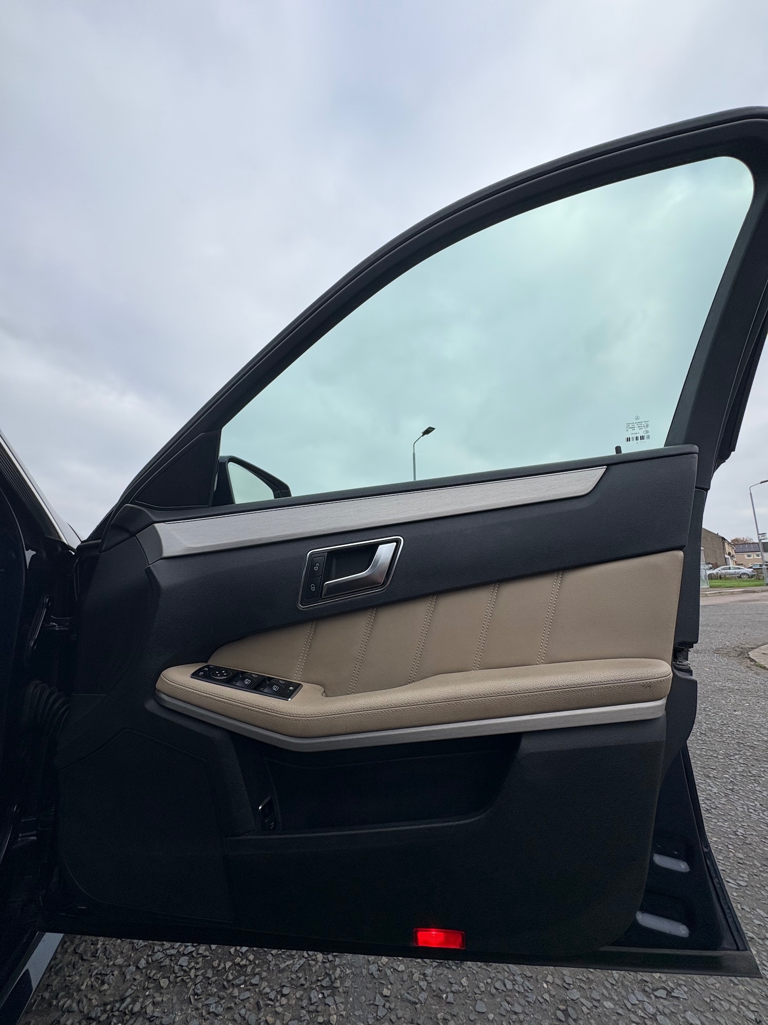 Used Mercedes-Benz E Class 2012 for sale - 76983968: Photo 43