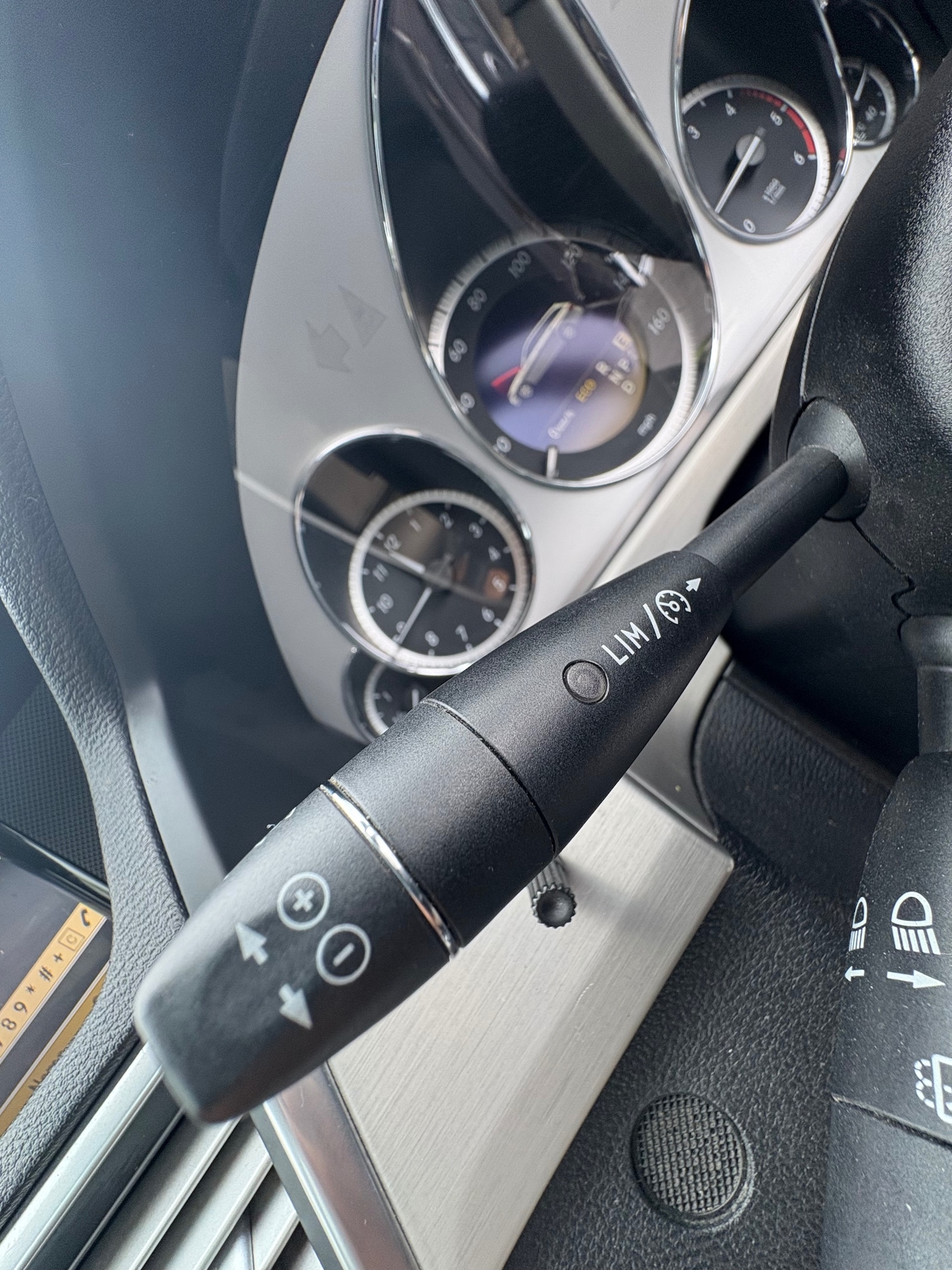 Used Mercedes-Benz E Class 2012 for sale - 76983968: Photo 46