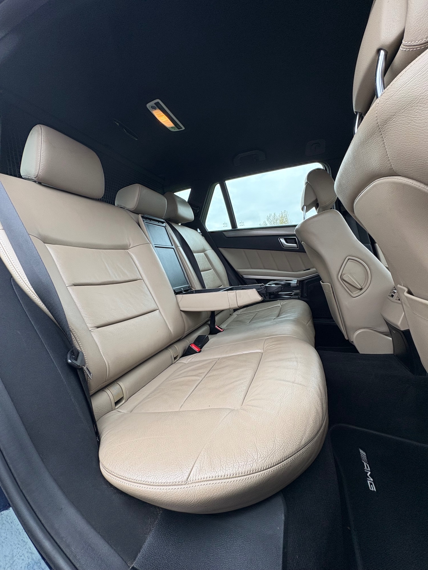 Used Mercedes-Benz E Class 2012 for sale - 76983968: Photo 54