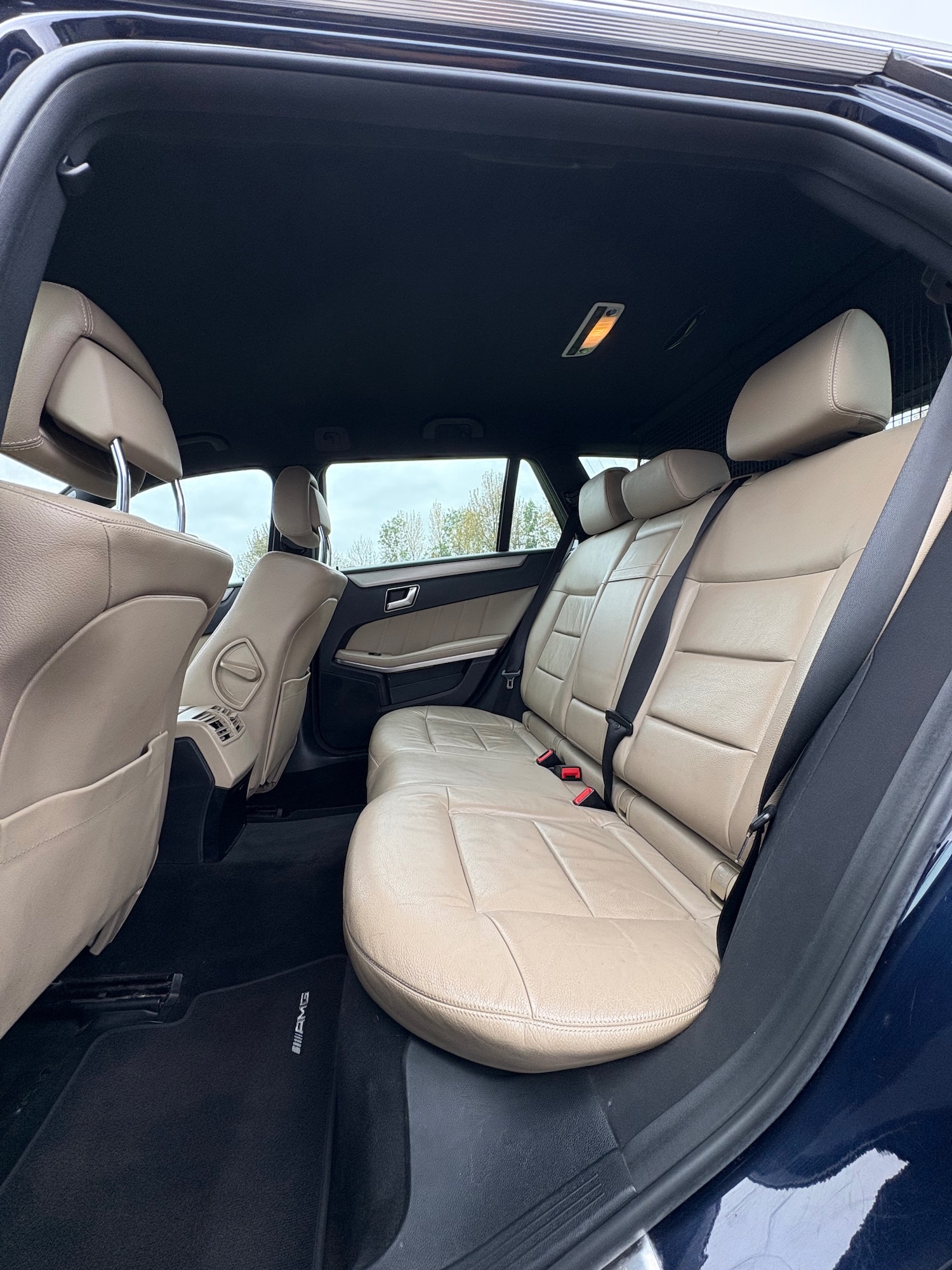 Used Mercedes-Benz E Class 2012 for sale - 76983968: Photo 62