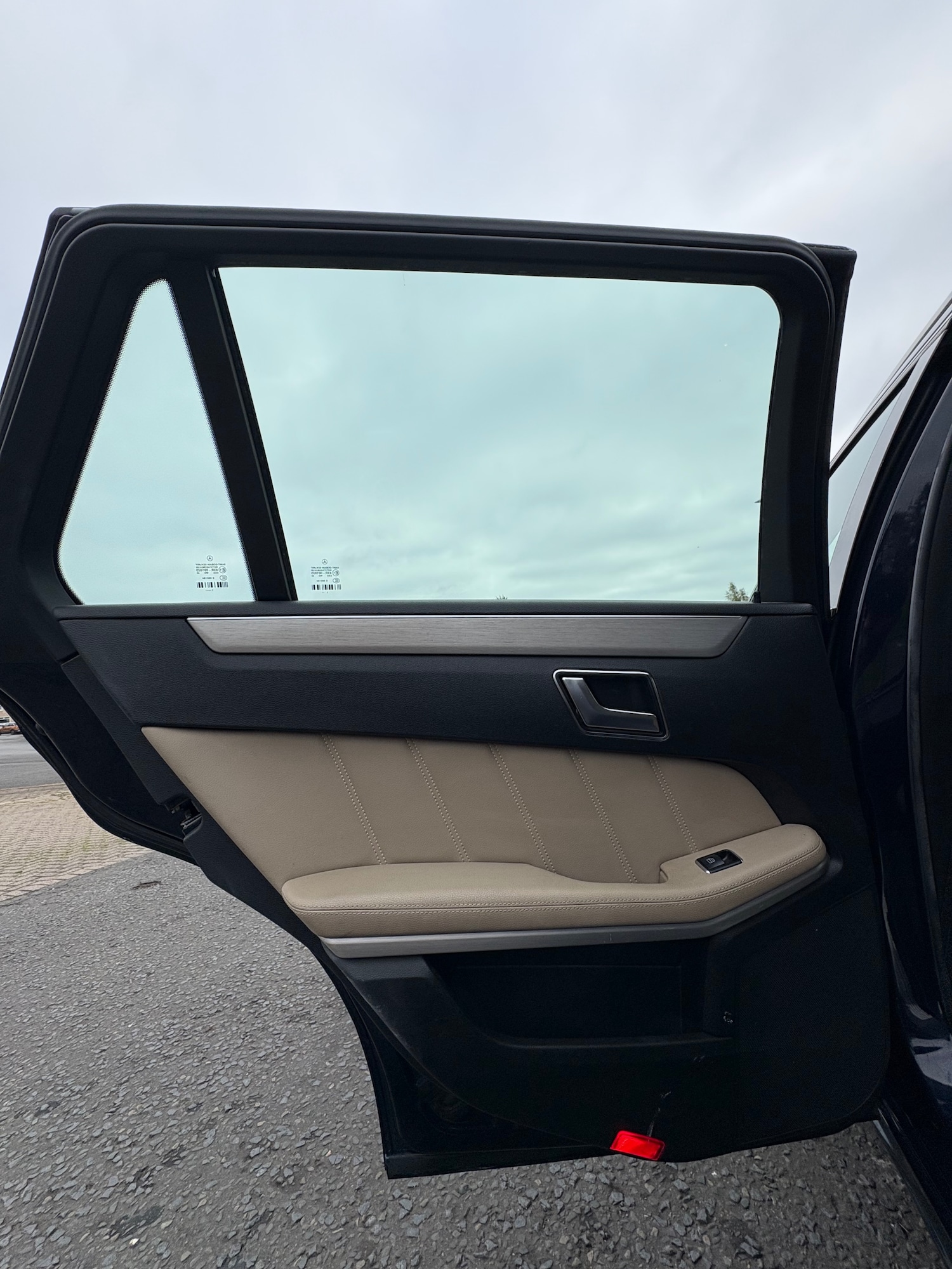 Used Mercedes-Benz E Class 2012 for sale - 76983968: Photo 63