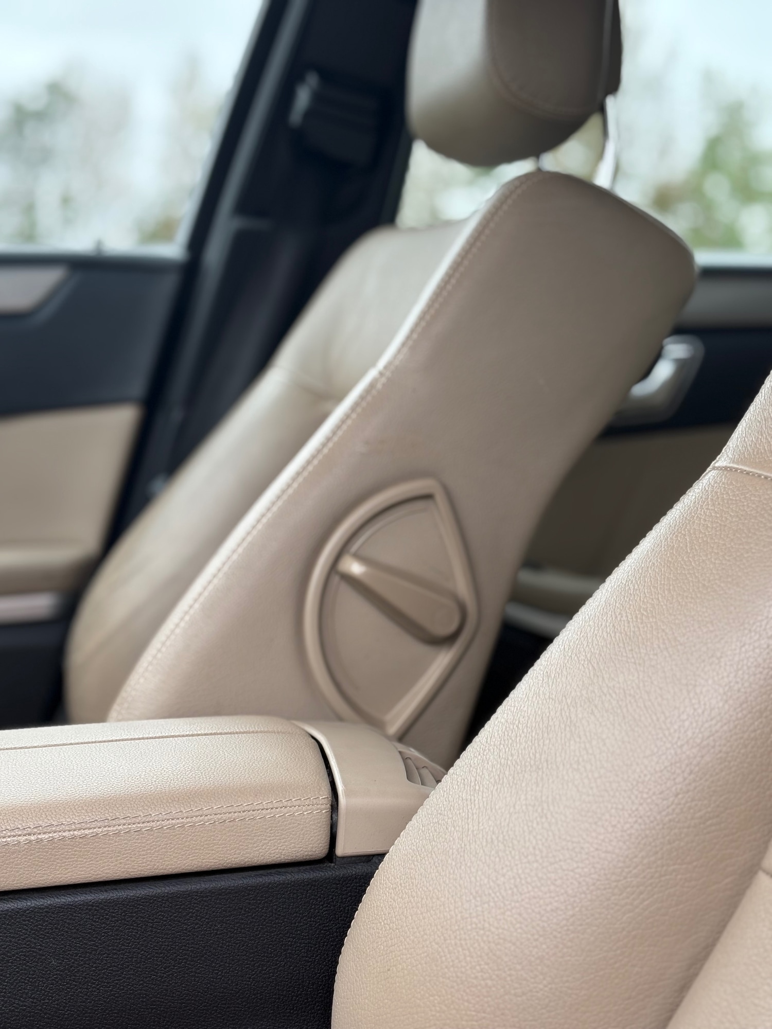 Used Mercedes-Benz E Class 2012 for sale - 76983968: Photo 69