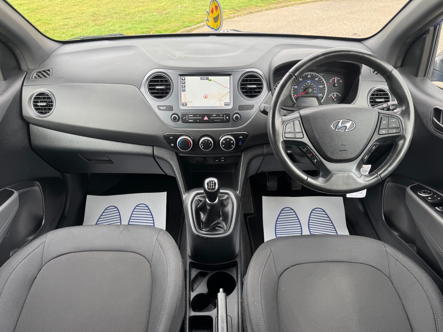 Used Hyundai i10 2018 for sale - 77998765: Photo 11