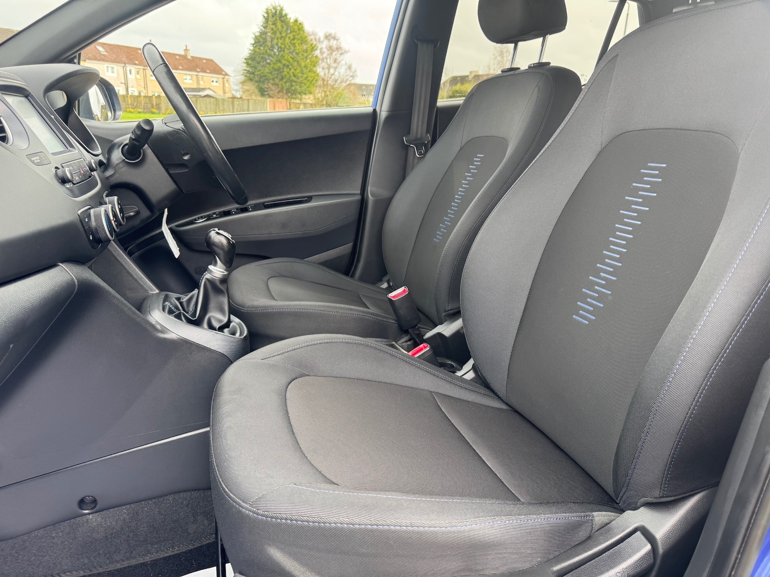 Used Hyundai i10 2018 for sale - 77998765: Photo 18