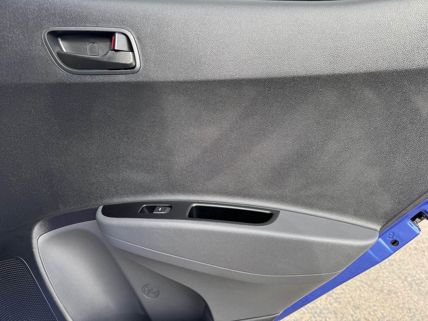 Used Hyundai i10 2018 for sale - 77998765: Photo 24