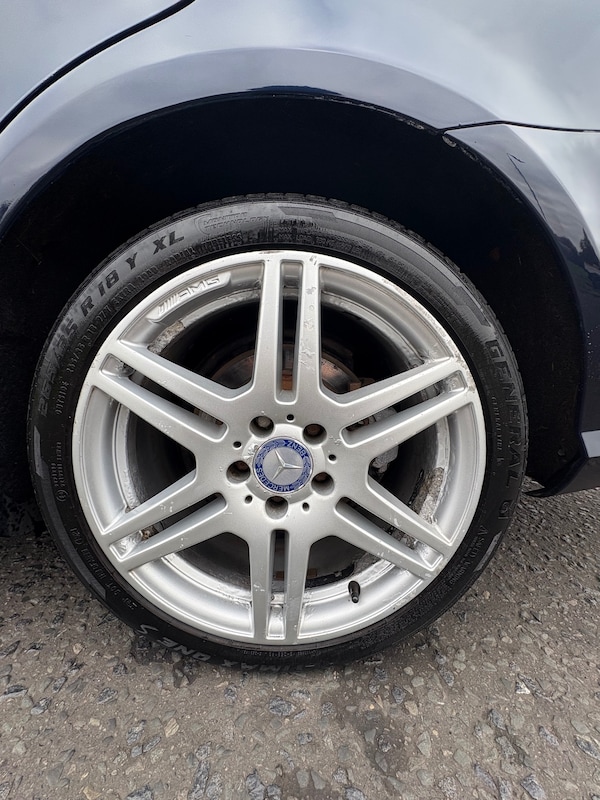 Used Mercedes-Benz E Class 2012 for sale - 76316359: Photo 17