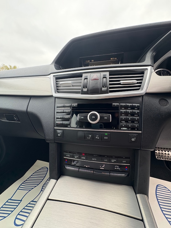 Used Mercedes-Benz E Class 2012 for sale - 76316359: Photo 31