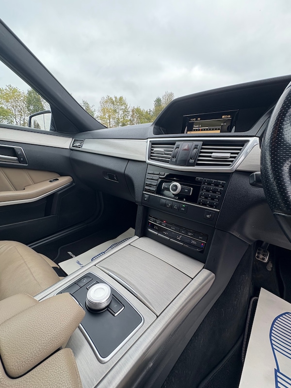 Used Mercedes-Benz E Class 2012 for sale - 76316359: Photo 32