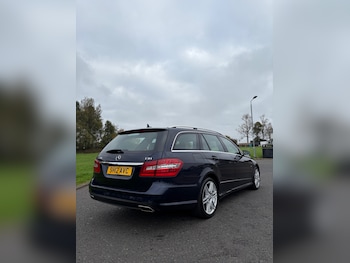 Used Mercedes-Benz E Class 2012 for sale - 76316359: Photo 3