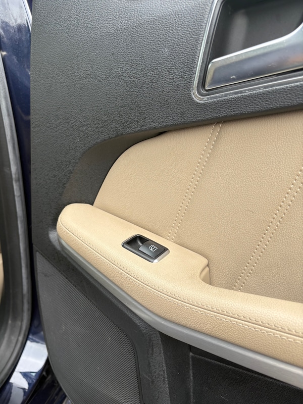 Used Mercedes-Benz E Class 2012 for sale - 76316359: Photo 48